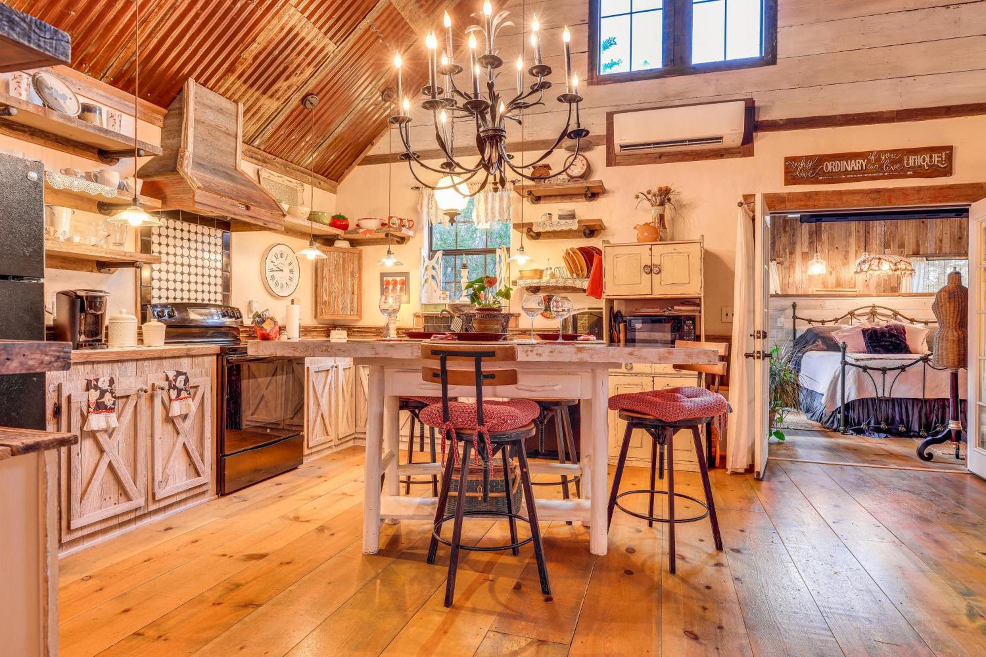 Pet-Friendly Wimberley Cabin With Fire Pit And Hot Tub المظهر الخارجي الصورة