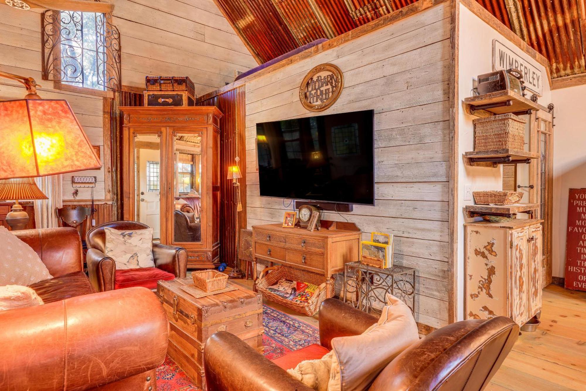 Pet-Friendly Wimberley Cabin With Fire Pit And Hot Tub المظهر الخارجي الصورة
