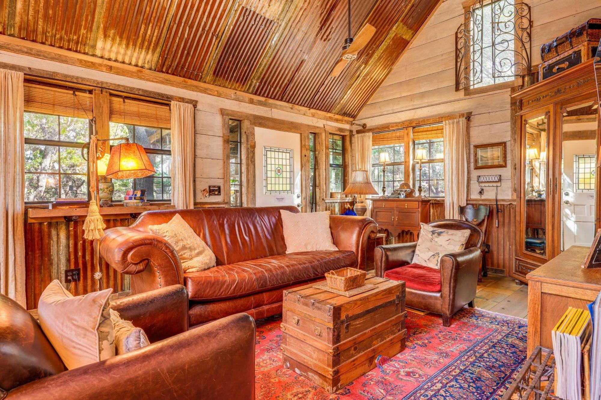 Pet-Friendly Wimberley Cabin With Fire Pit And Hot Tub المظهر الخارجي الصورة