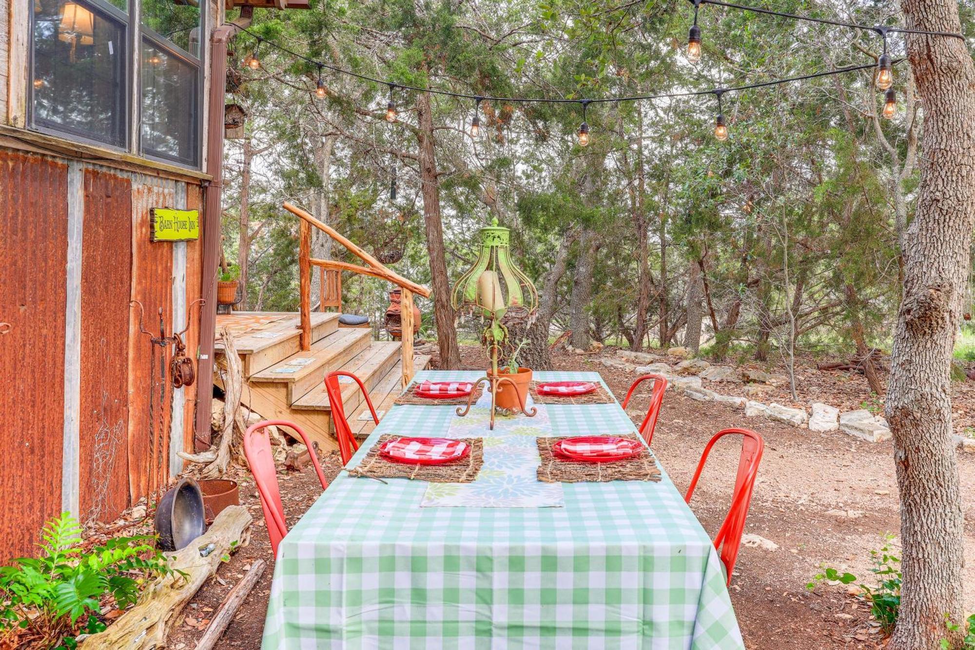 Pet-Friendly Wimberley Cabin With Fire Pit And Hot Tub المظهر الخارجي الصورة