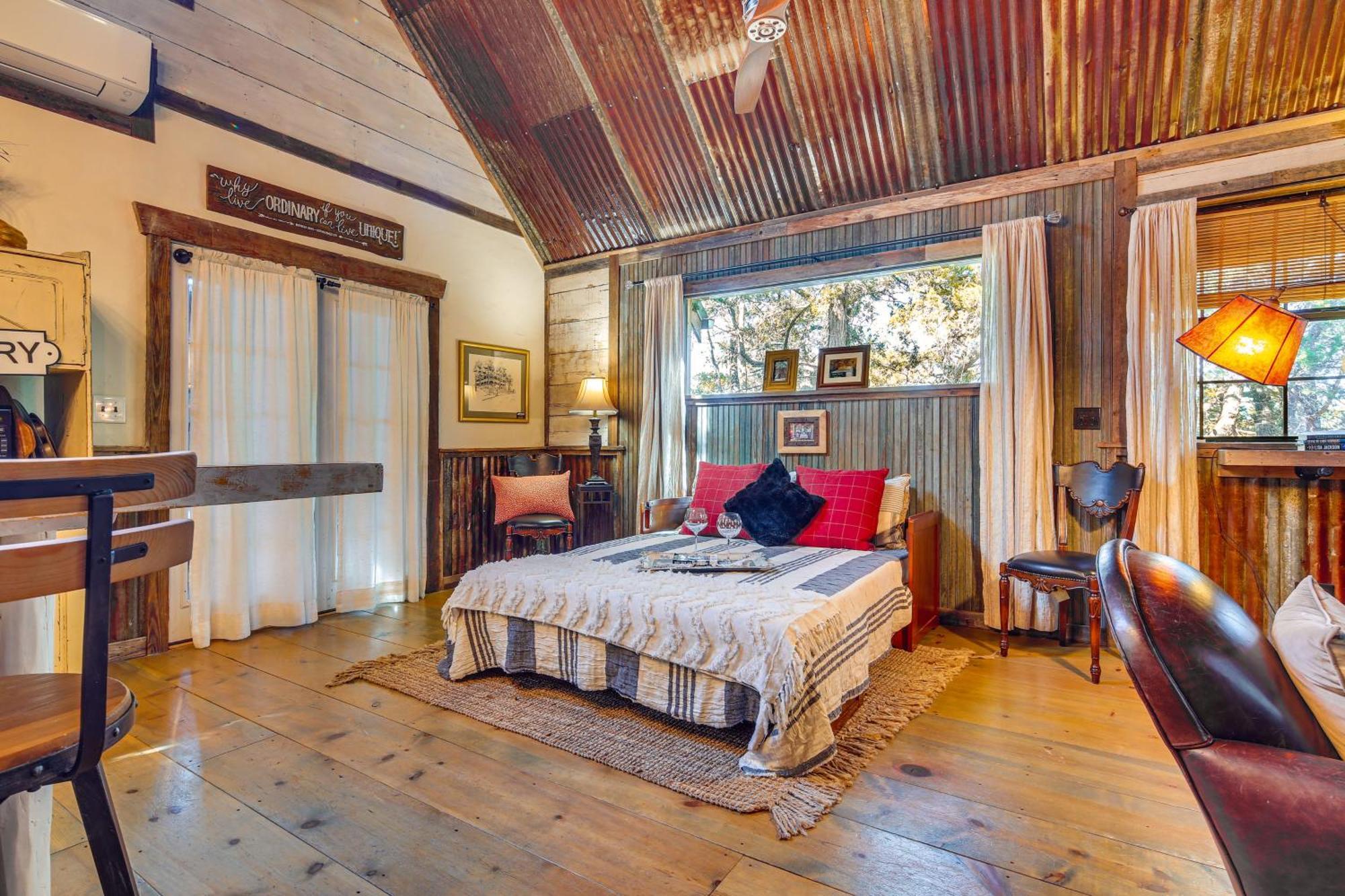 Pet-Friendly Wimberley Cabin With Fire Pit And Hot Tub المظهر الخارجي الصورة